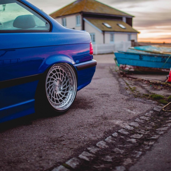 Kustom Kolors - BMW E36 custom paint and air ride suspension install